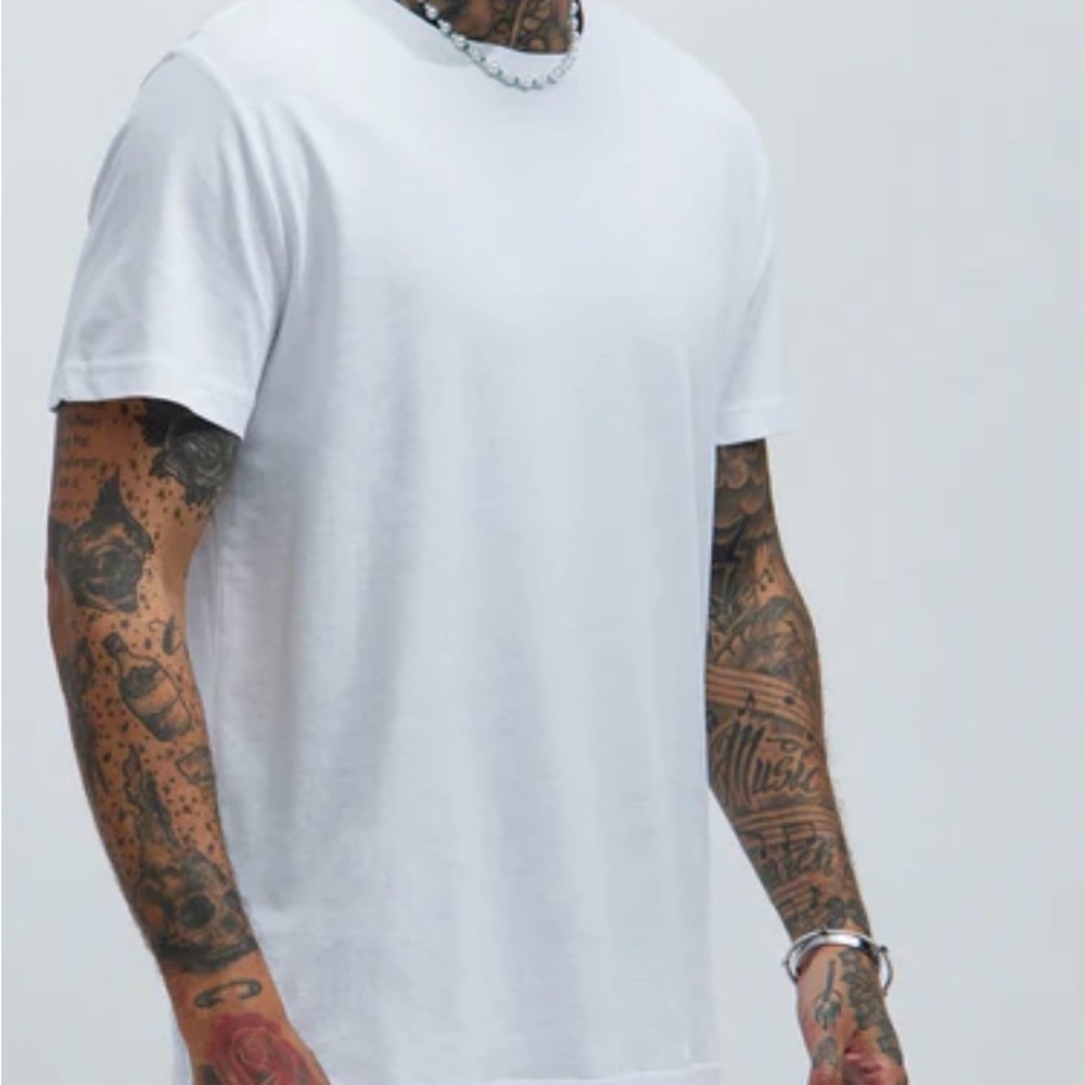Fashion Nova Classic White Short Sleeve Tee